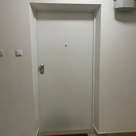 Romina شقة بولا